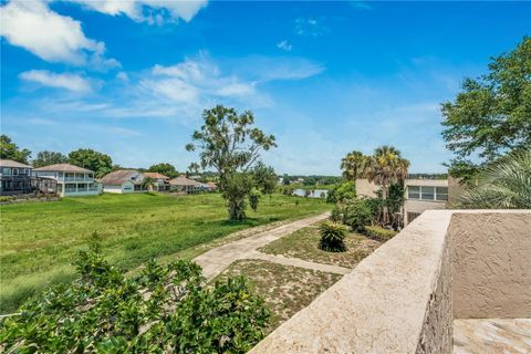 A home in APOPKA