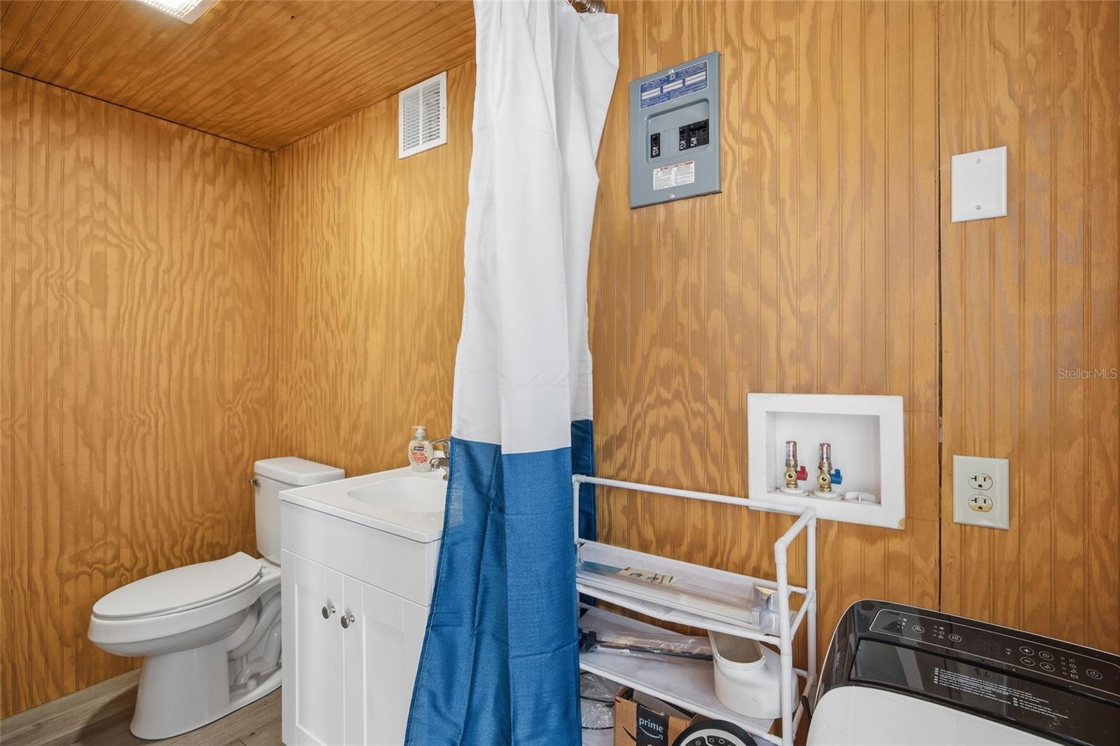 PRESERVE ESTATE - Land