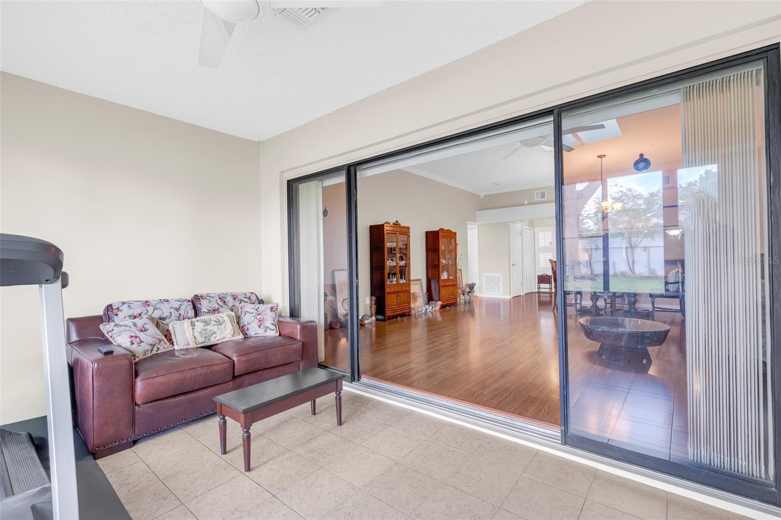 SANDPOINTE TWNHS SEC 06 - Residential