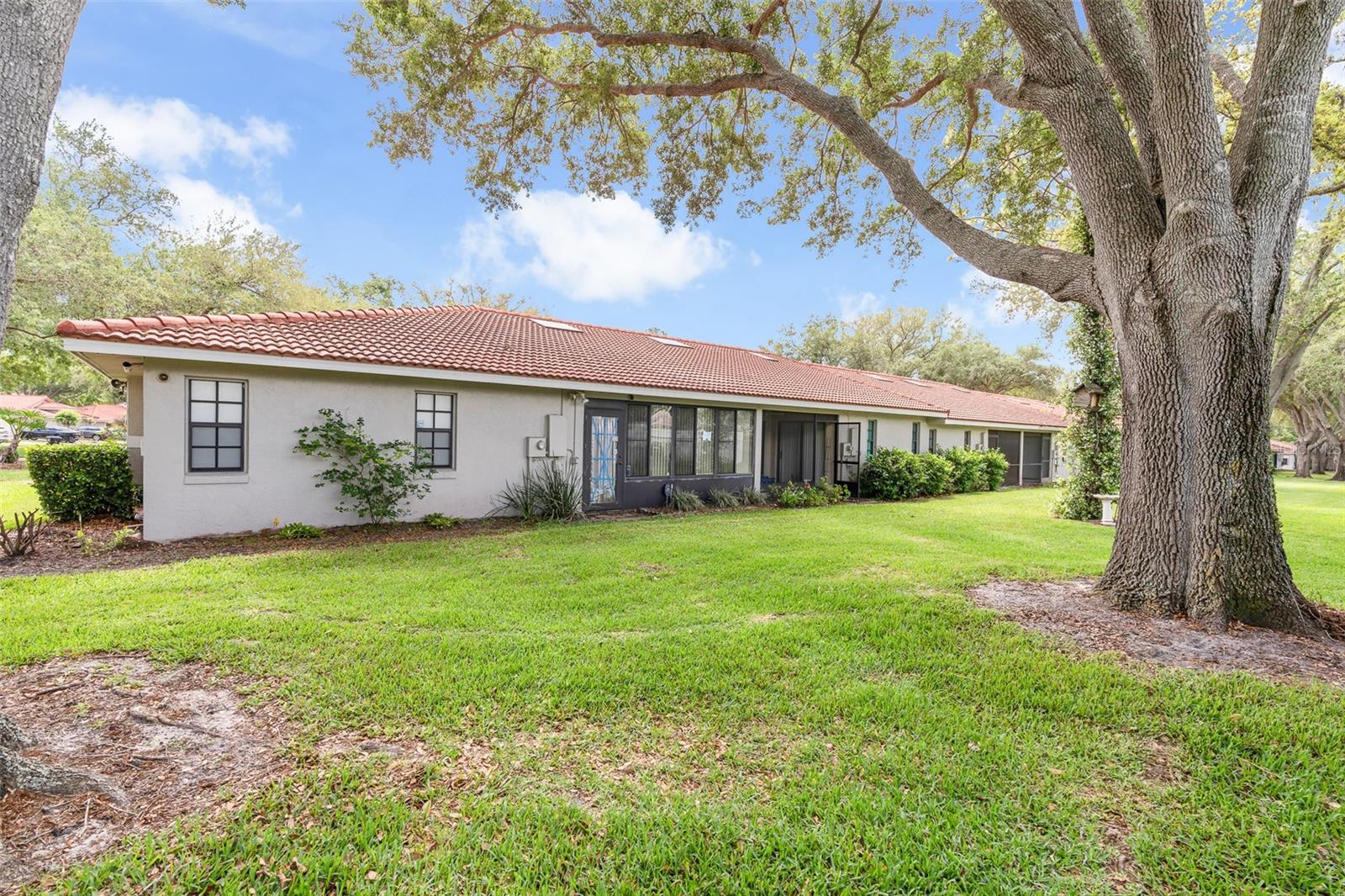 SANDPOINTE TWNHS SEC 06 - Residential