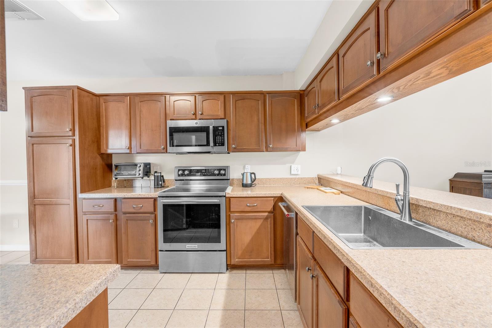 SANDPOINTE TWNHS SEC 06 - Residential