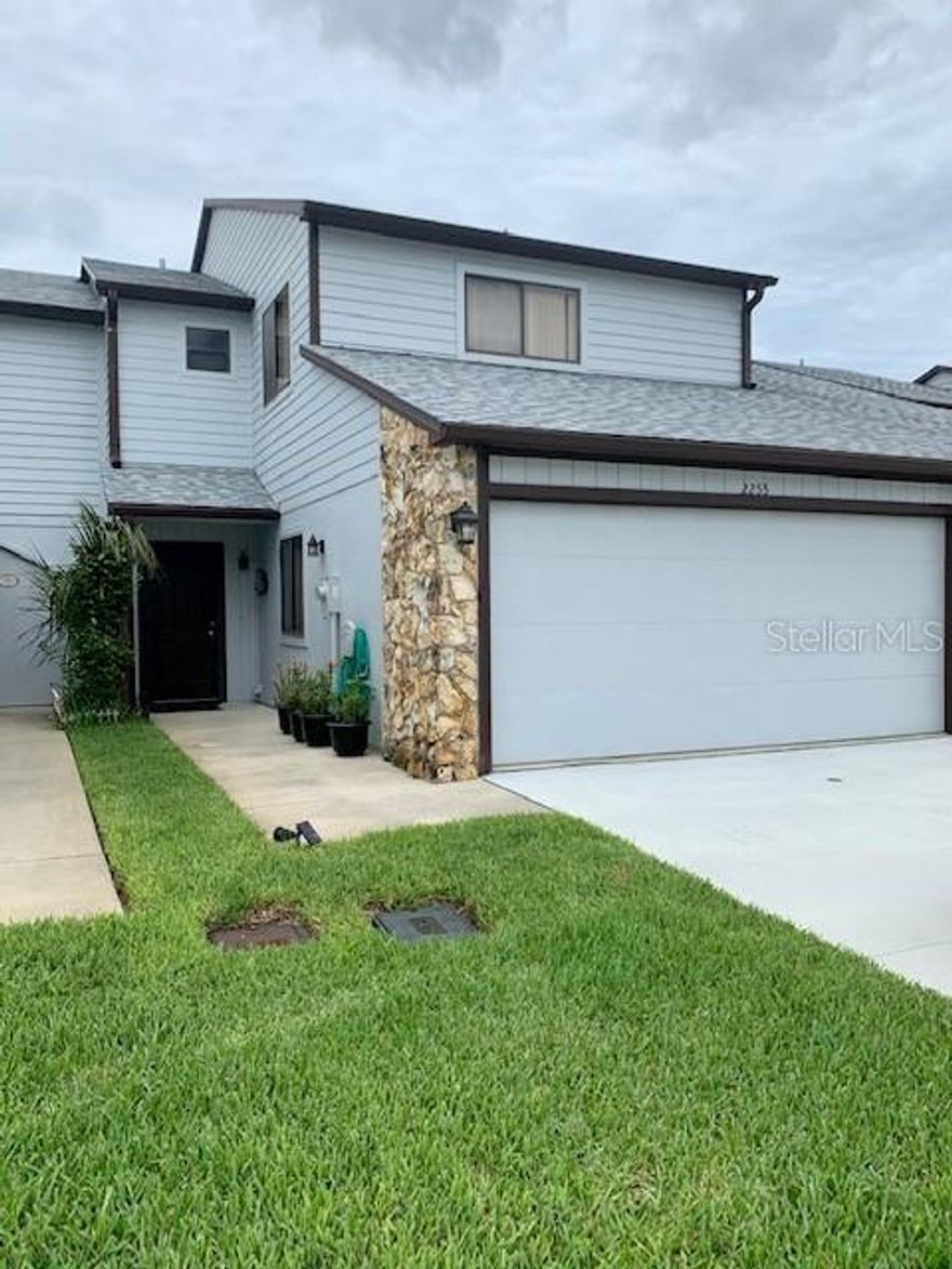 Located in the Hidden Pines complex, this 3 bedroom 2.5 bath 2-story town home . and quartz counter tops, as well as new bathroom   Half bath and pantry, off entry.    Open floor plan plus a slider that exits out to the screened lanai that overlooks the pristine lake view and fountain. All bedrooms upstairs with walk-in closets.   2 car garage.  Amenities in the community include, clubhouse, tennis courts and swimming pool. Complex is centrally located to restaurants, banks, shopping and a 10 minute drive to the beach. ;Water: City