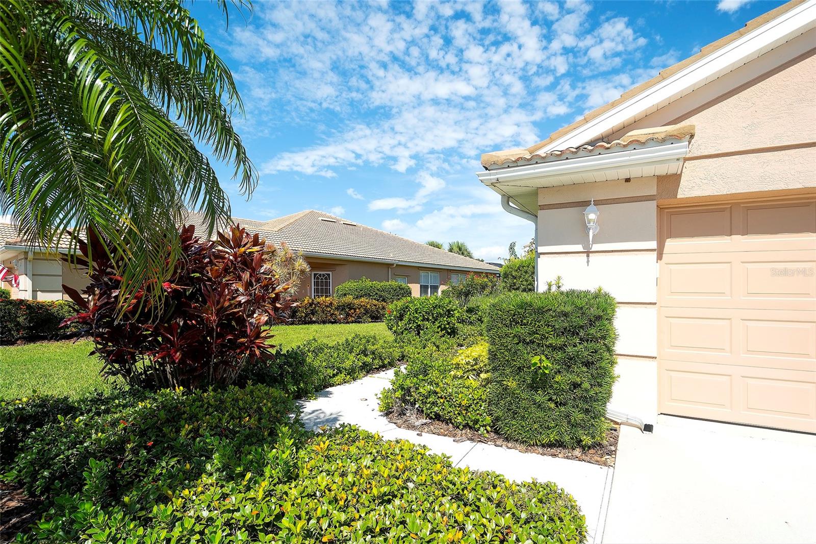 362 FAIRWAY ISLES LANE