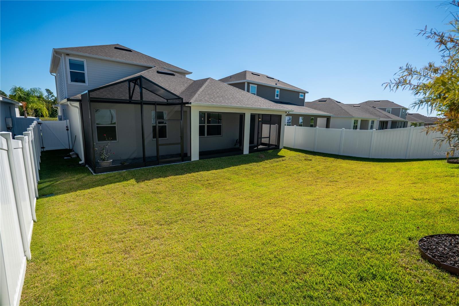 SUMMERBROOKE - Residential