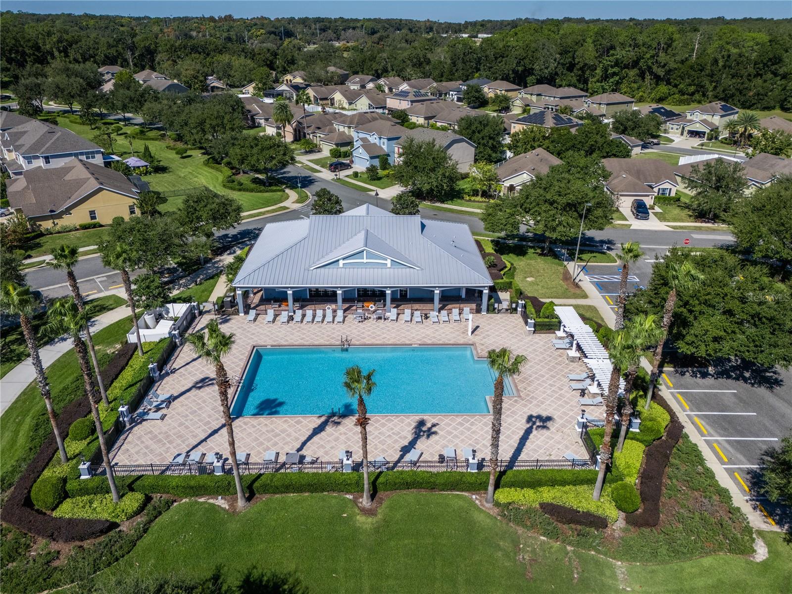 SUMMERBROOKE - Residential