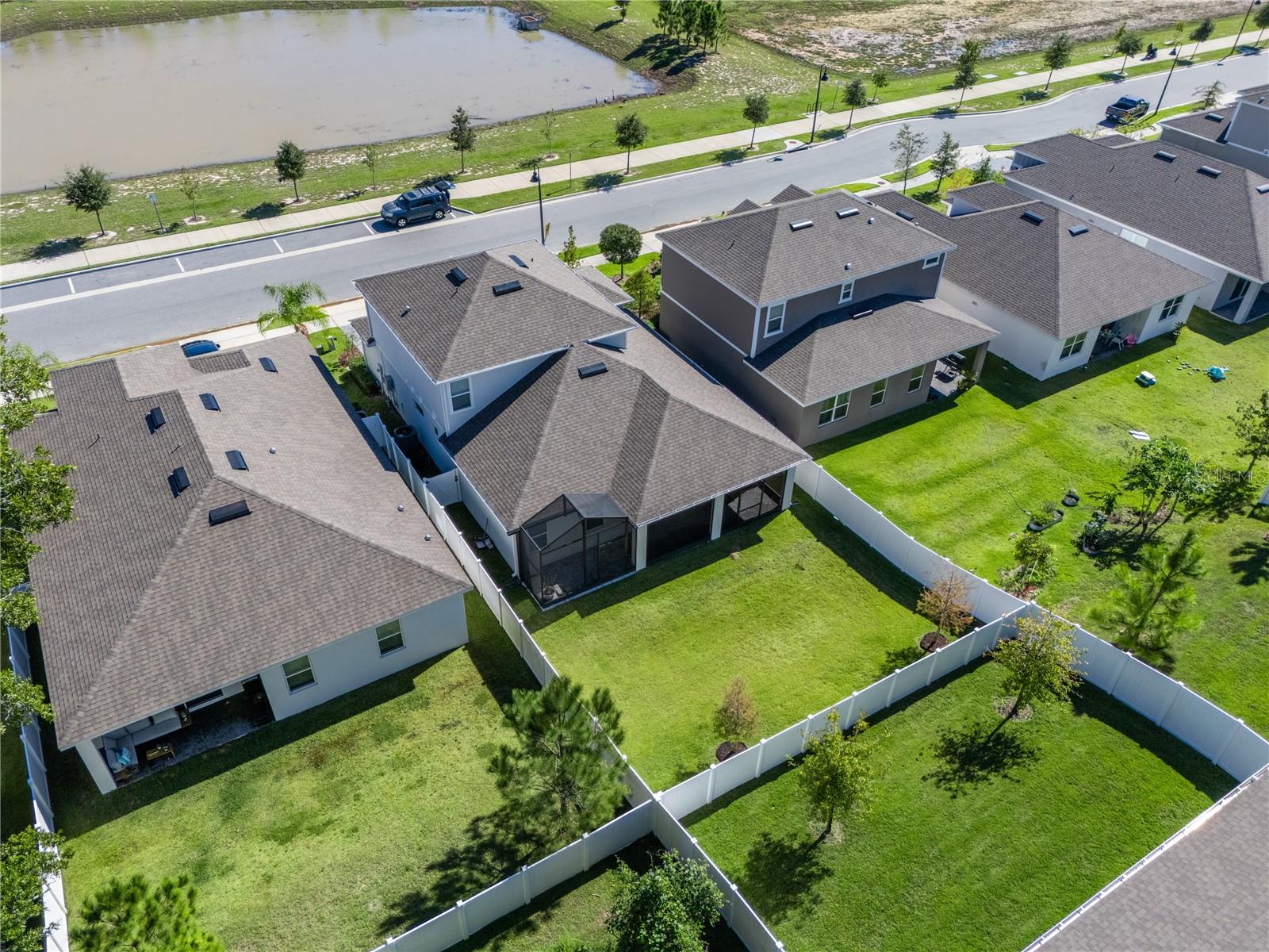 SUMMERBROOKE - Residential