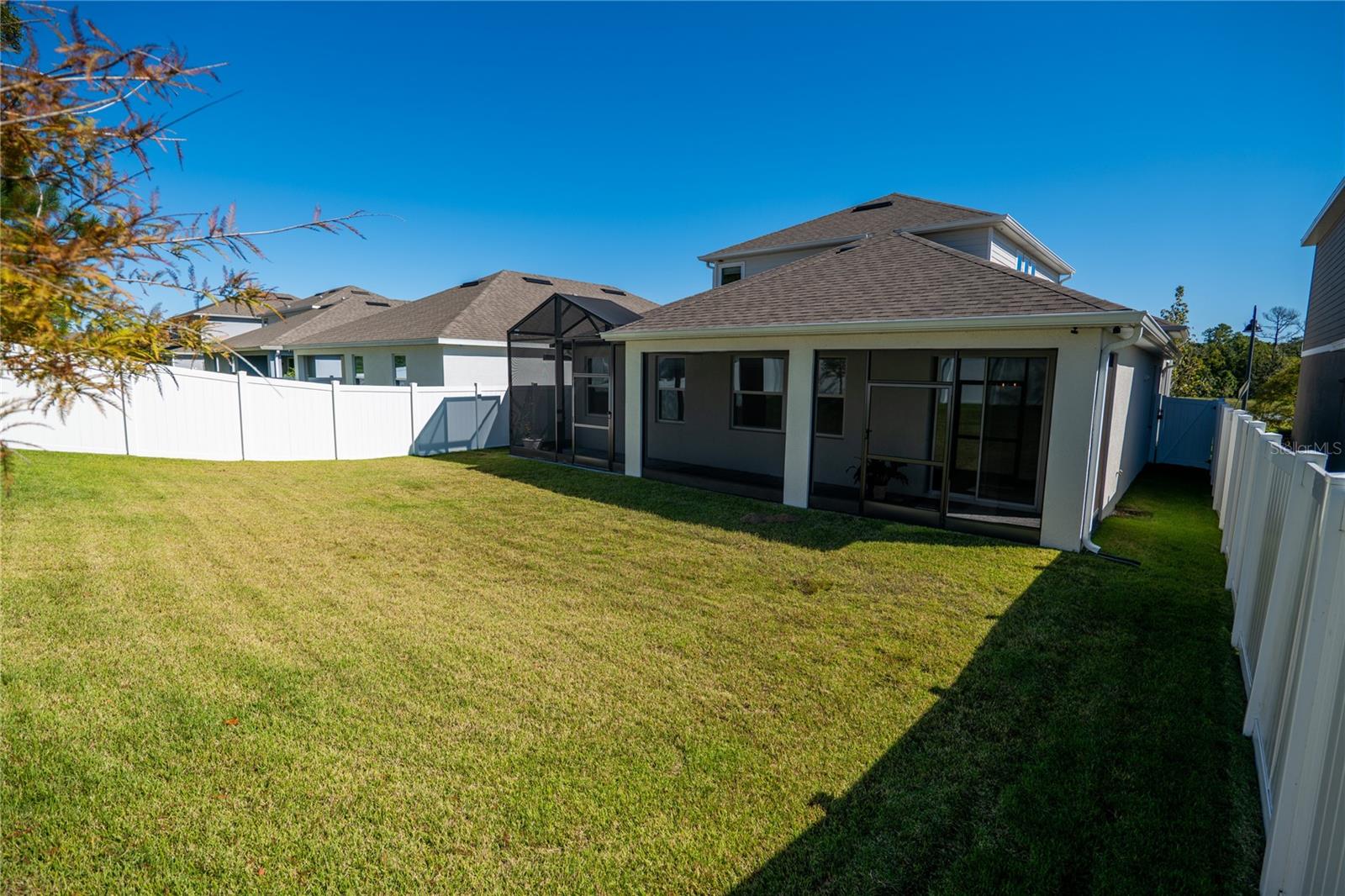 SUMMERBROOKE - Residential