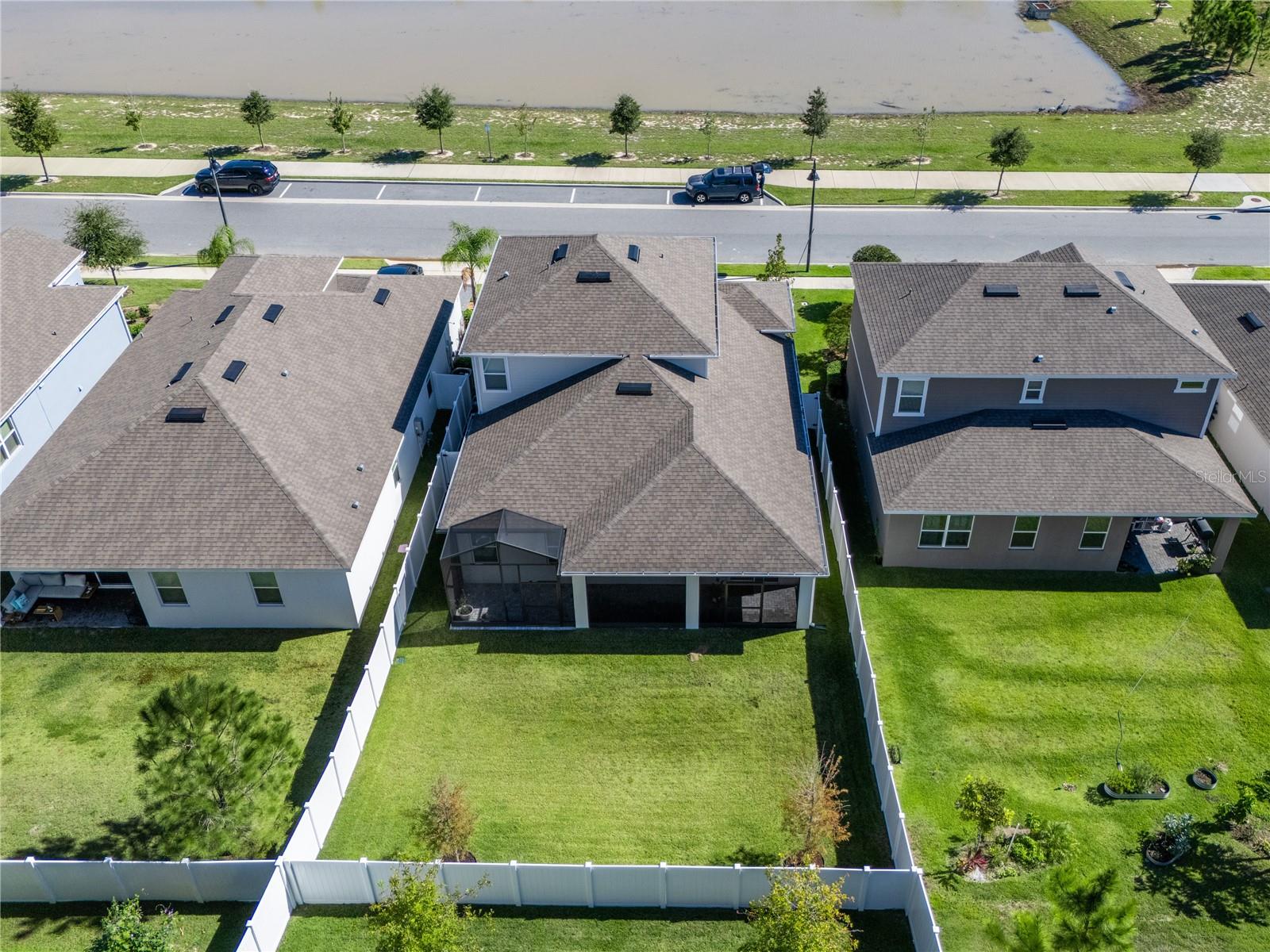 SUMMERBROOKE - Residential