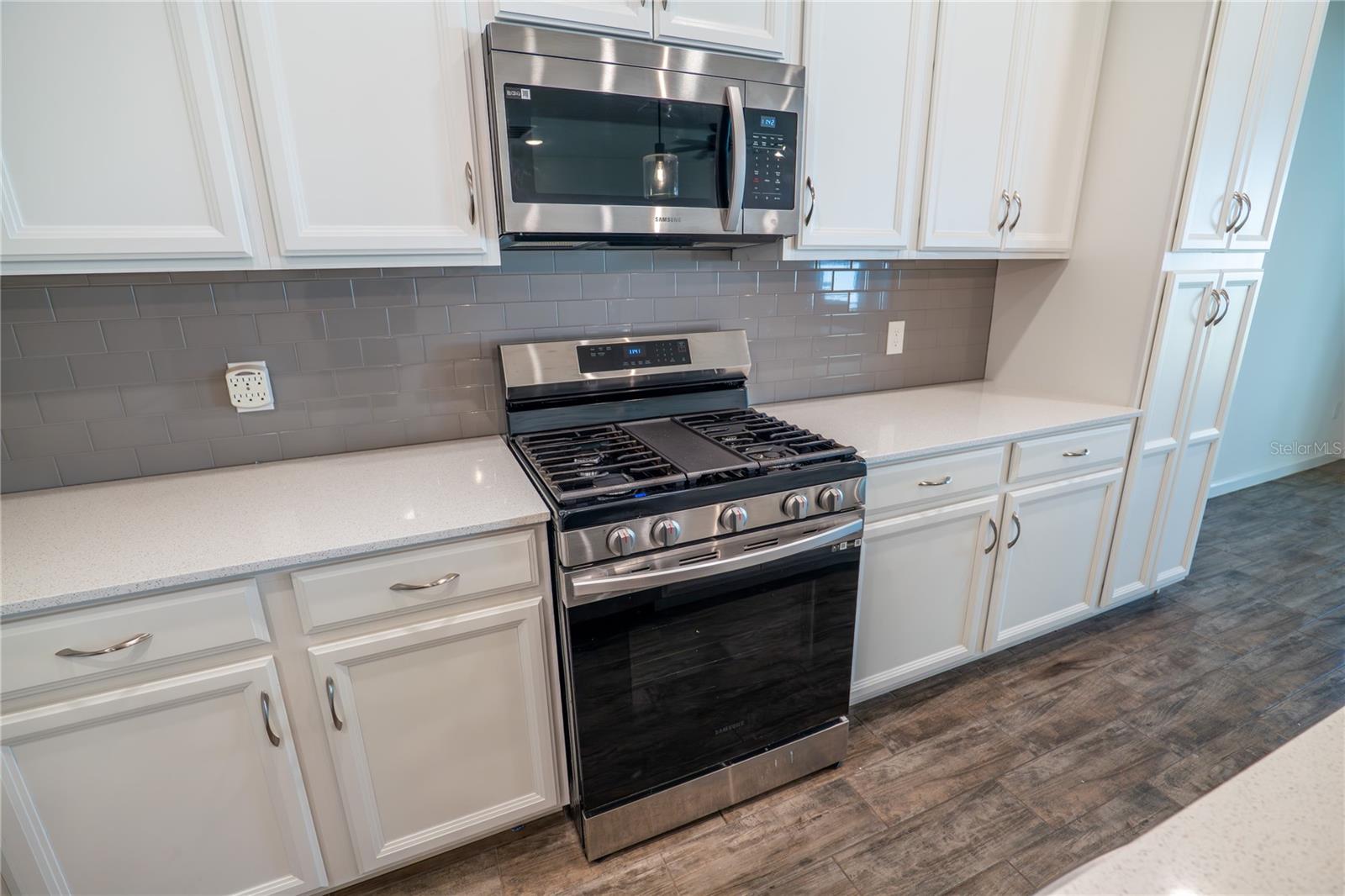 SUMMERBROOKE - Residential