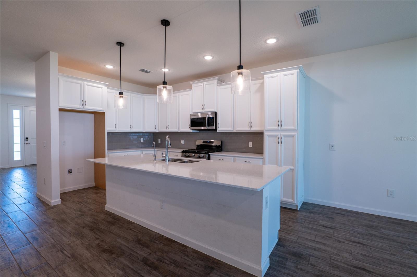 SUMMERBROOKE - Residential