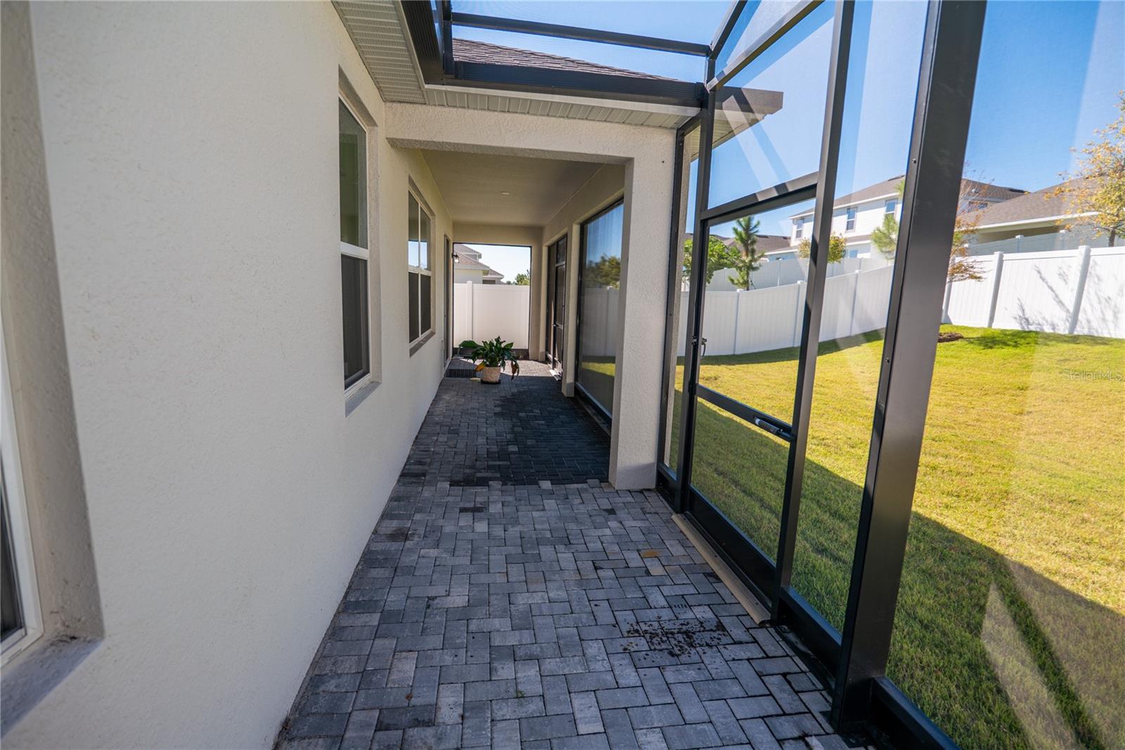 SUMMERBROOKE - Residential