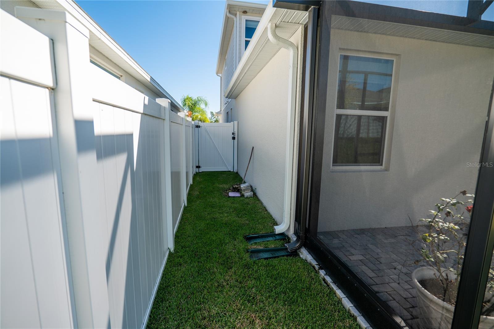 SUMMERBROOKE - Residential