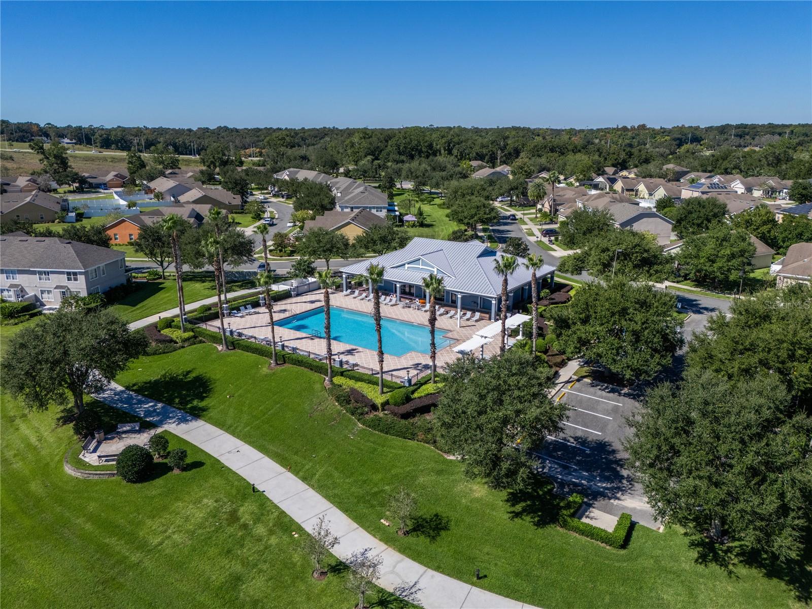 SUMMERBROOKE - Residential