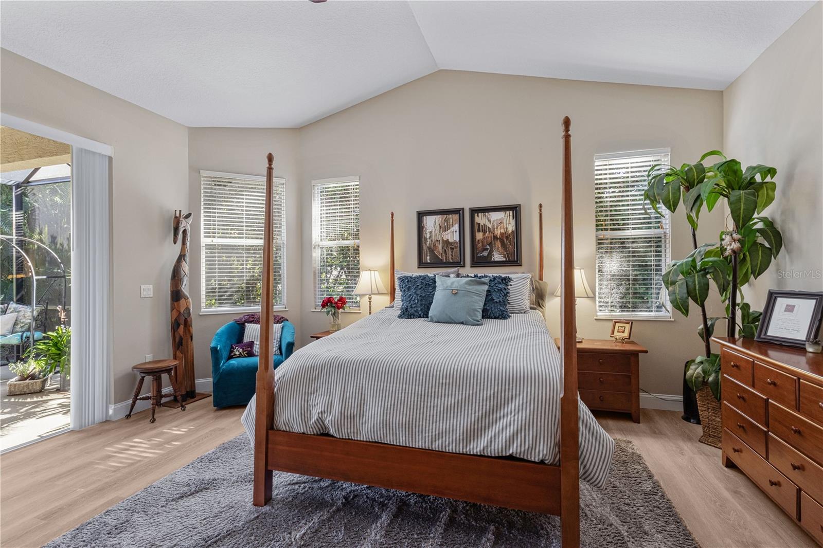 TAILFEATHER WAY AT TARA - Residential