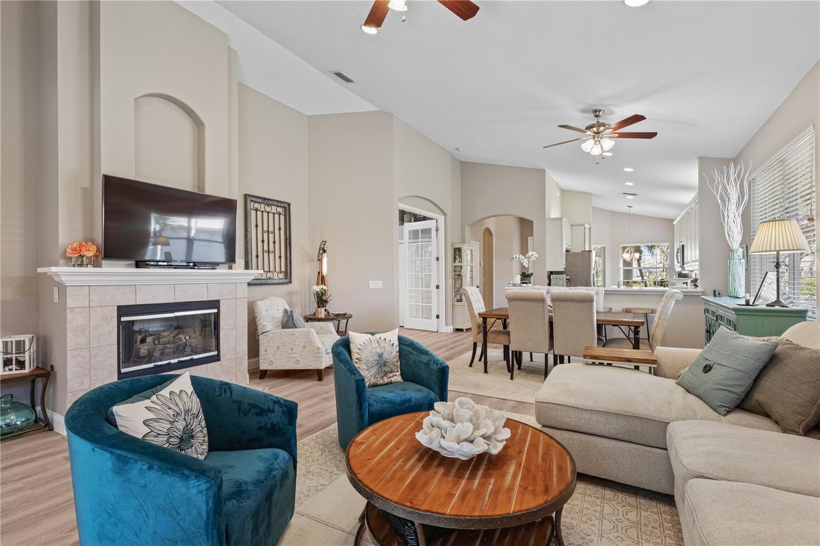 TAILFEATHER WAY AT TARA - Residential