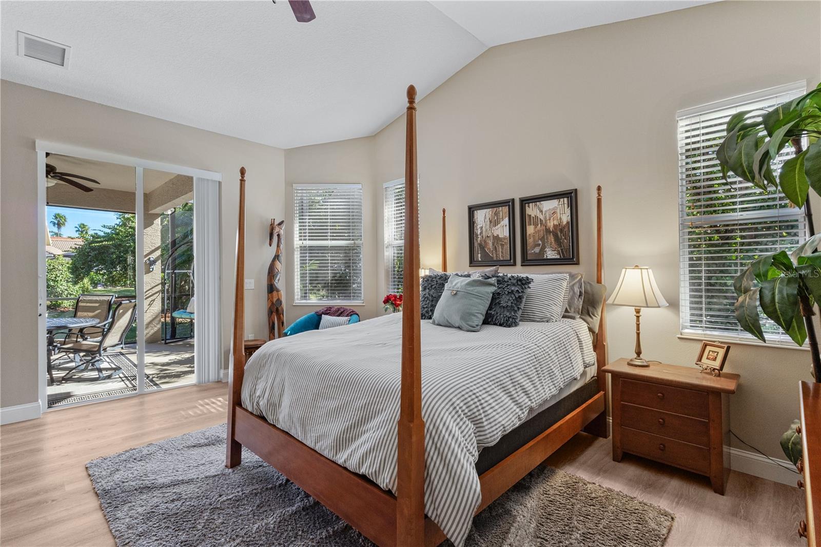 TAILFEATHER WAY AT TARA - Residential