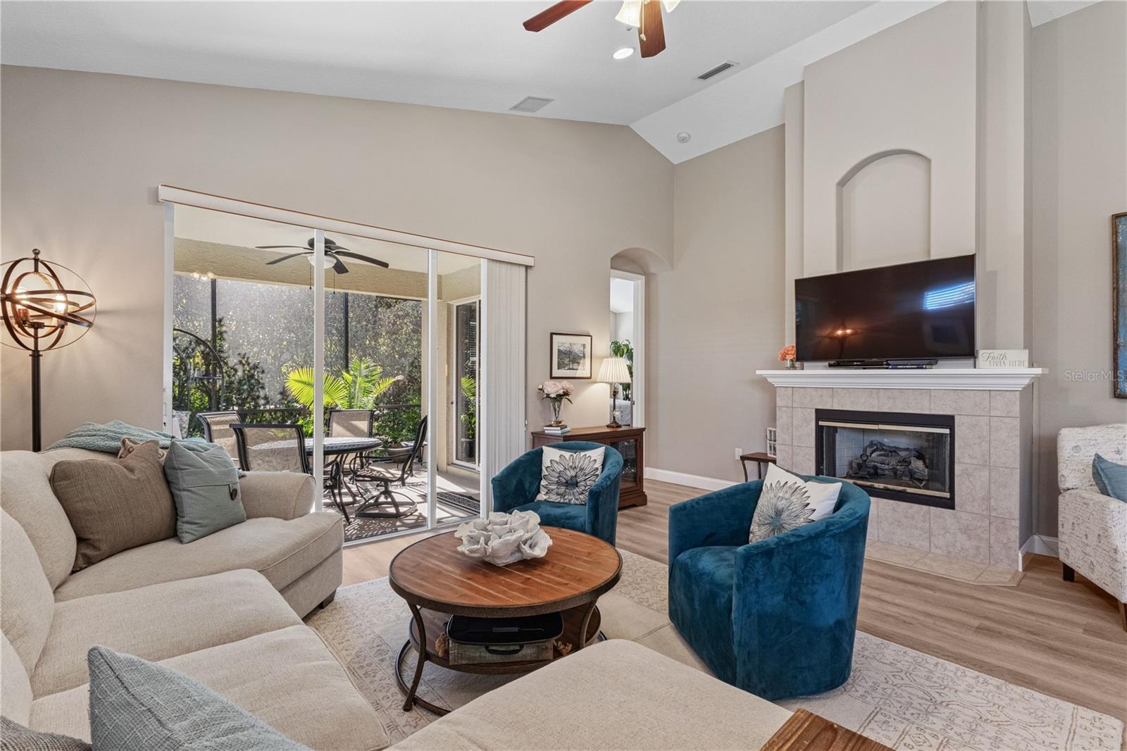 TAILFEATHER WAY AT TARA - Residential