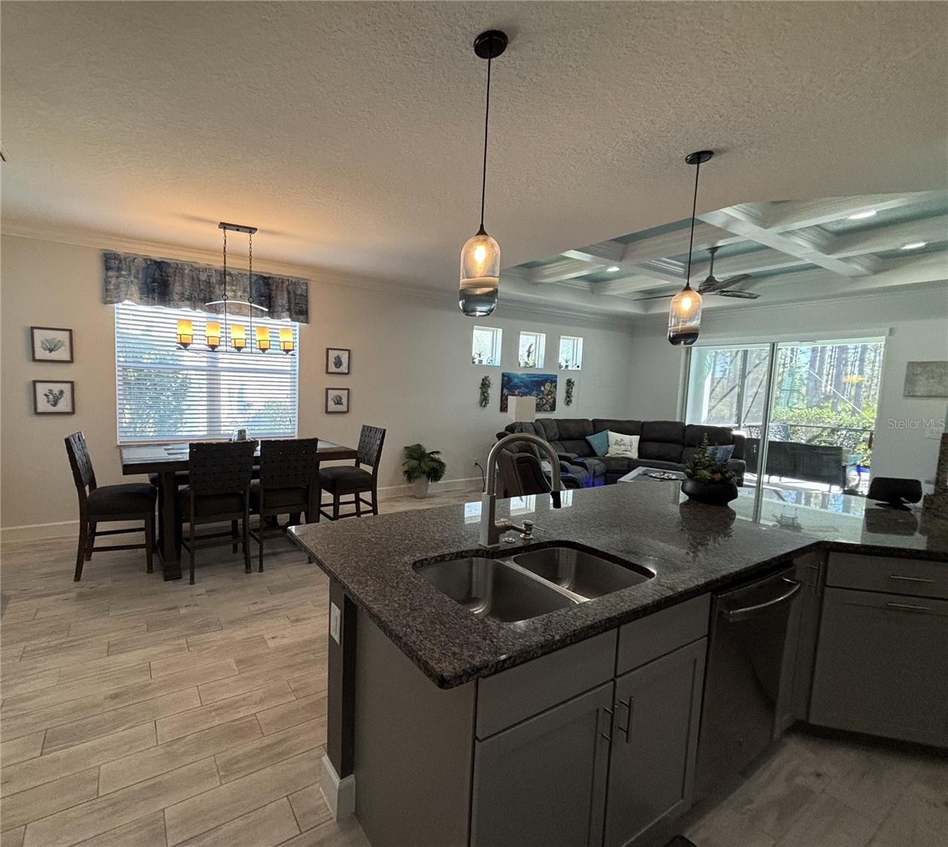 LATITUDE/DAYTONA BEACH PH IC - Residential