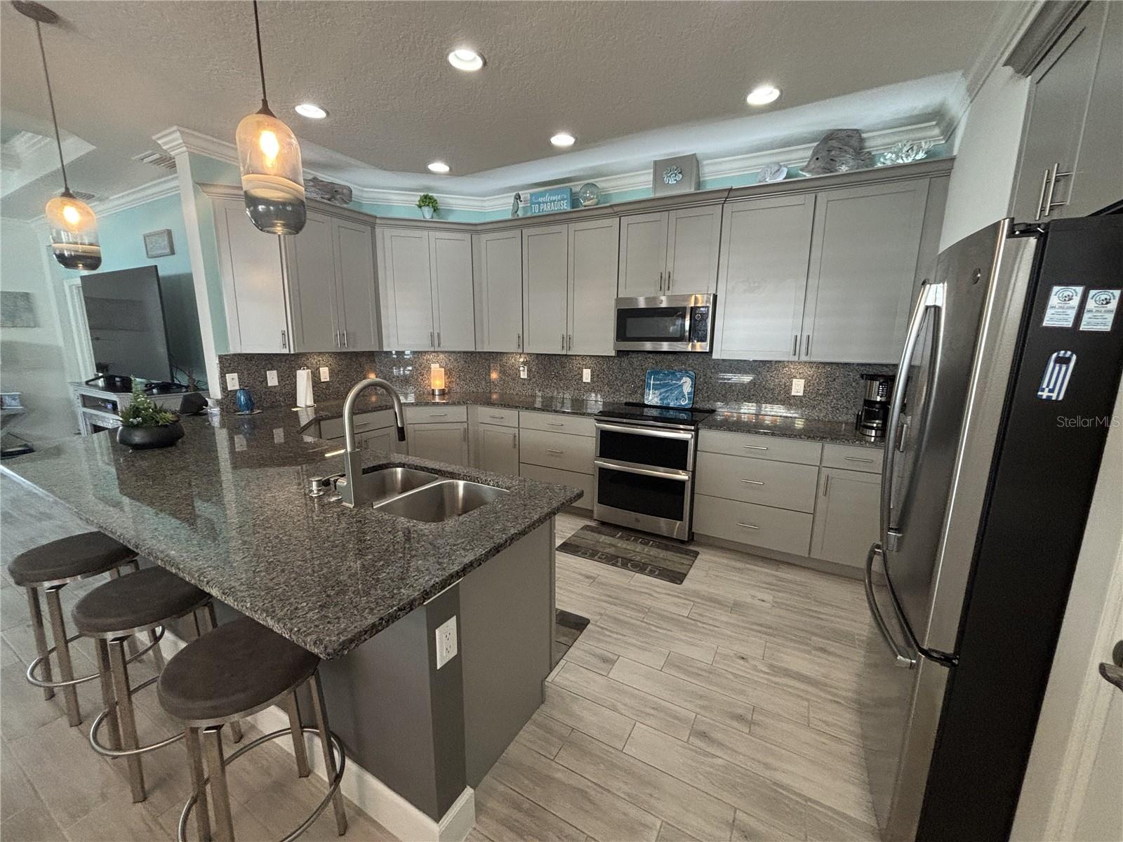 LATITUDE/DAYTONA BEACH PH IC - Residential