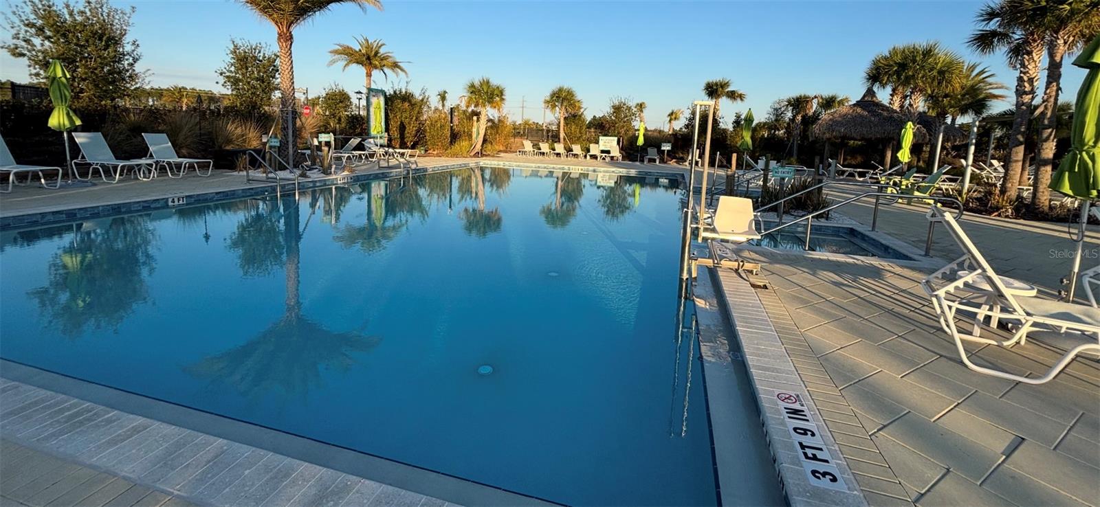 LATITUDE/DAYTONA BEACH PH IC - Residential