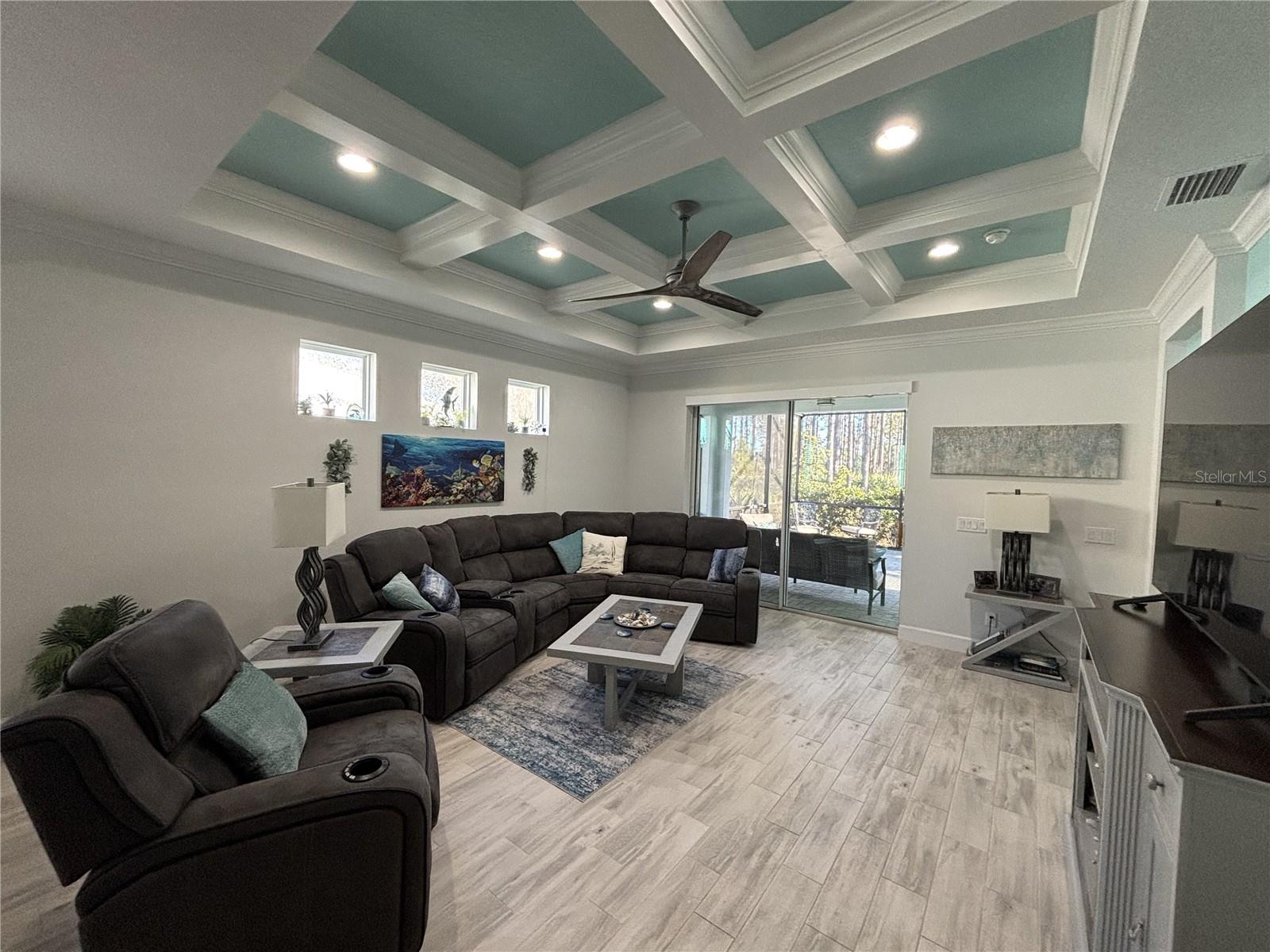 LATITUDE/DAYTONA BEACH PH IC - Residential