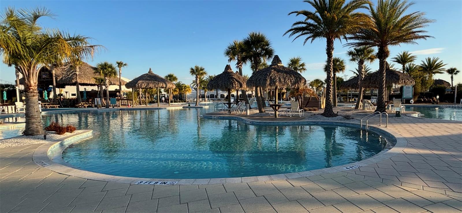 LATITUDE/DAYTONA BEACH PH IC - Residential