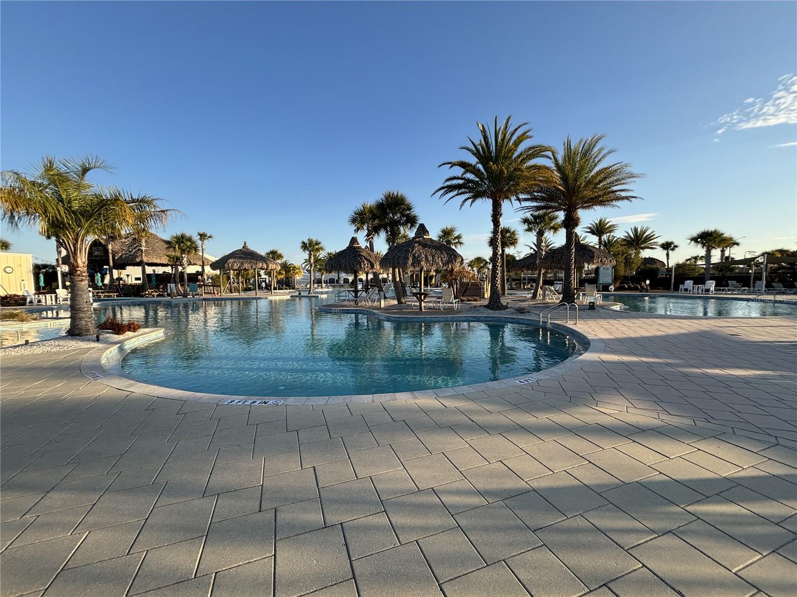 LATITUDE/DAYTONA BEACH PH IC - Residential