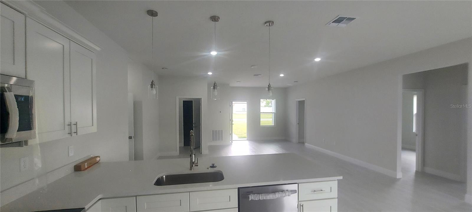 MARION OAKS UN 3 - Residential Lease