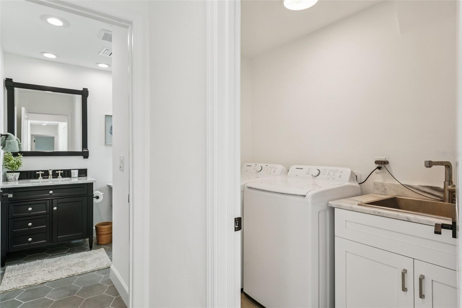 BELLEVUE ESTATES ISLAND 1ST ADD - Residential