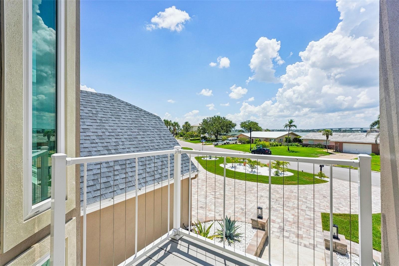 BELLEVUE ESTATES ISLAND 1ST ADD - Residential