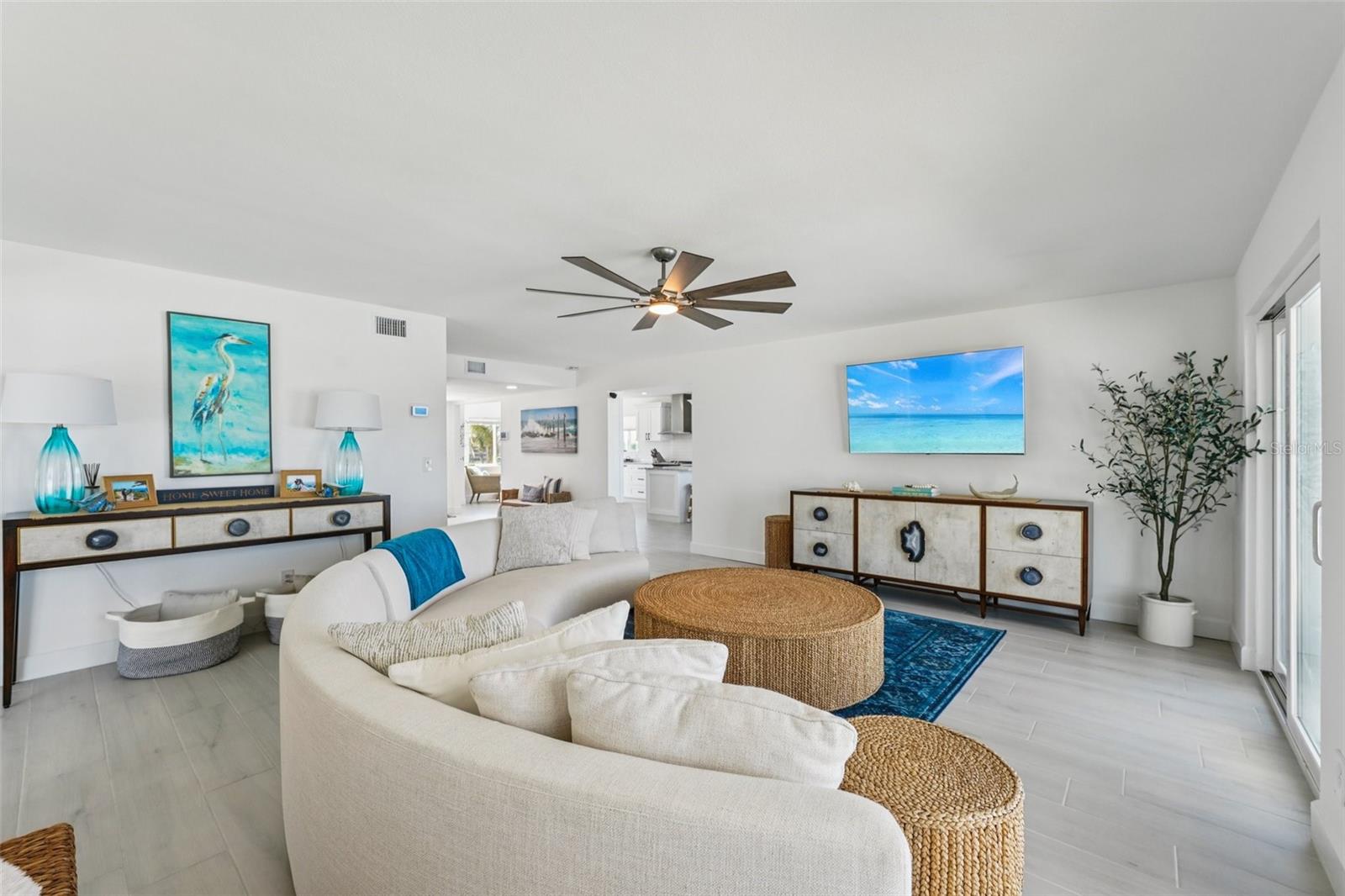 BELLEVUE ESTATES ISLAND 1ST ADD - Residential