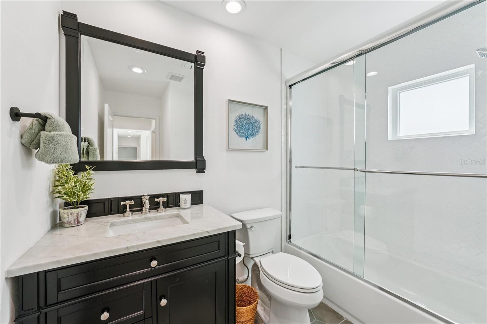 BELLEVUE ESTATES ISLAND 1ST ADD - Residential