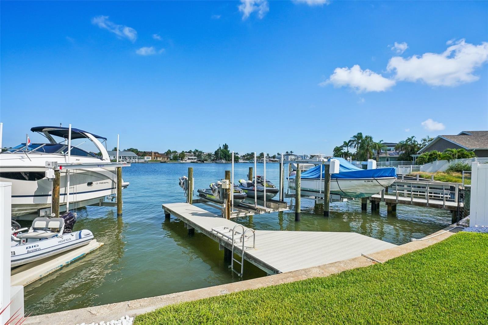 BELLEVUE ESTATES ISLAND 1ST ADD - Residential