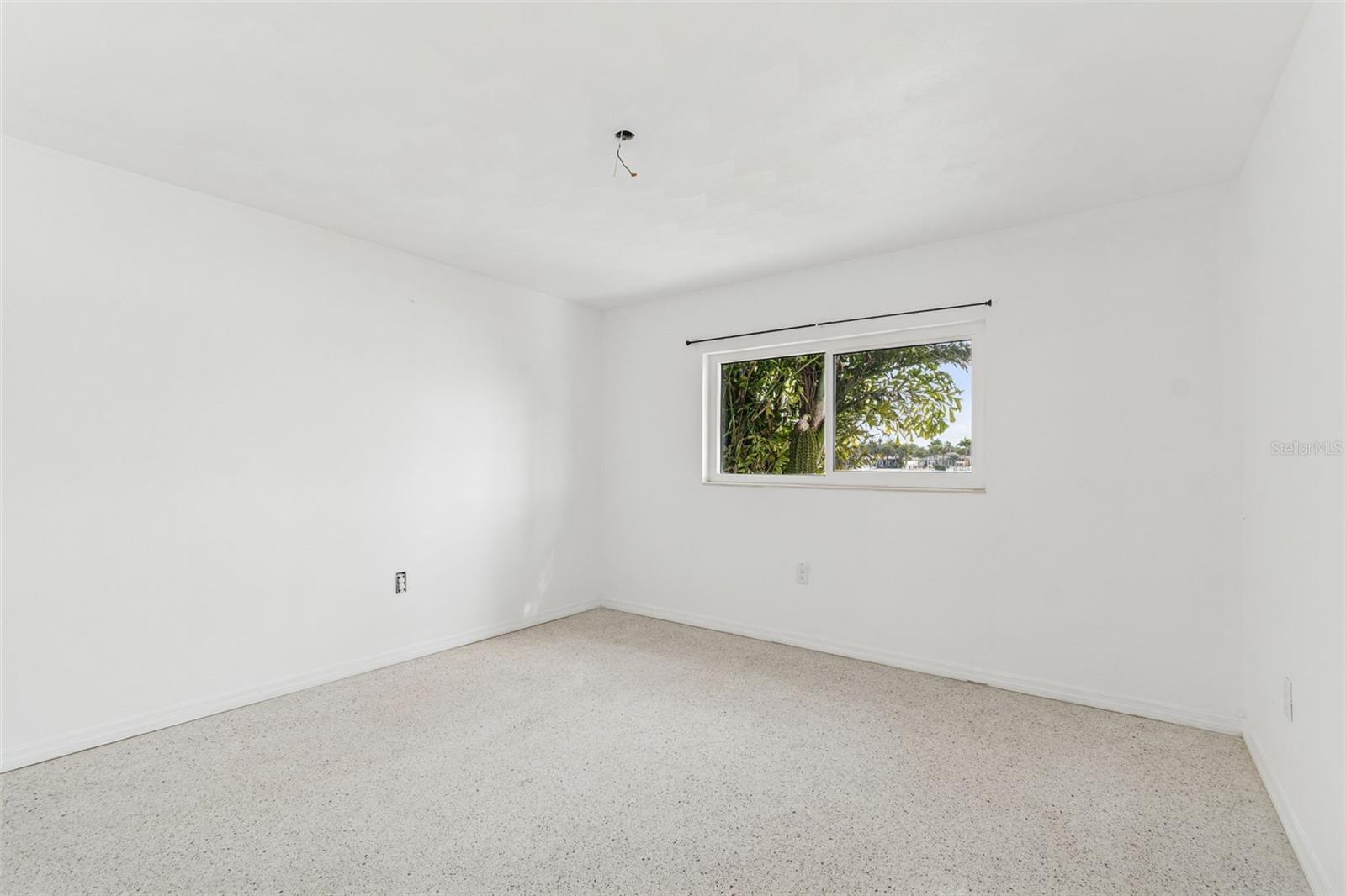 INDIAN BEACH RE-REVISED 16TH ADD - Residential Lease