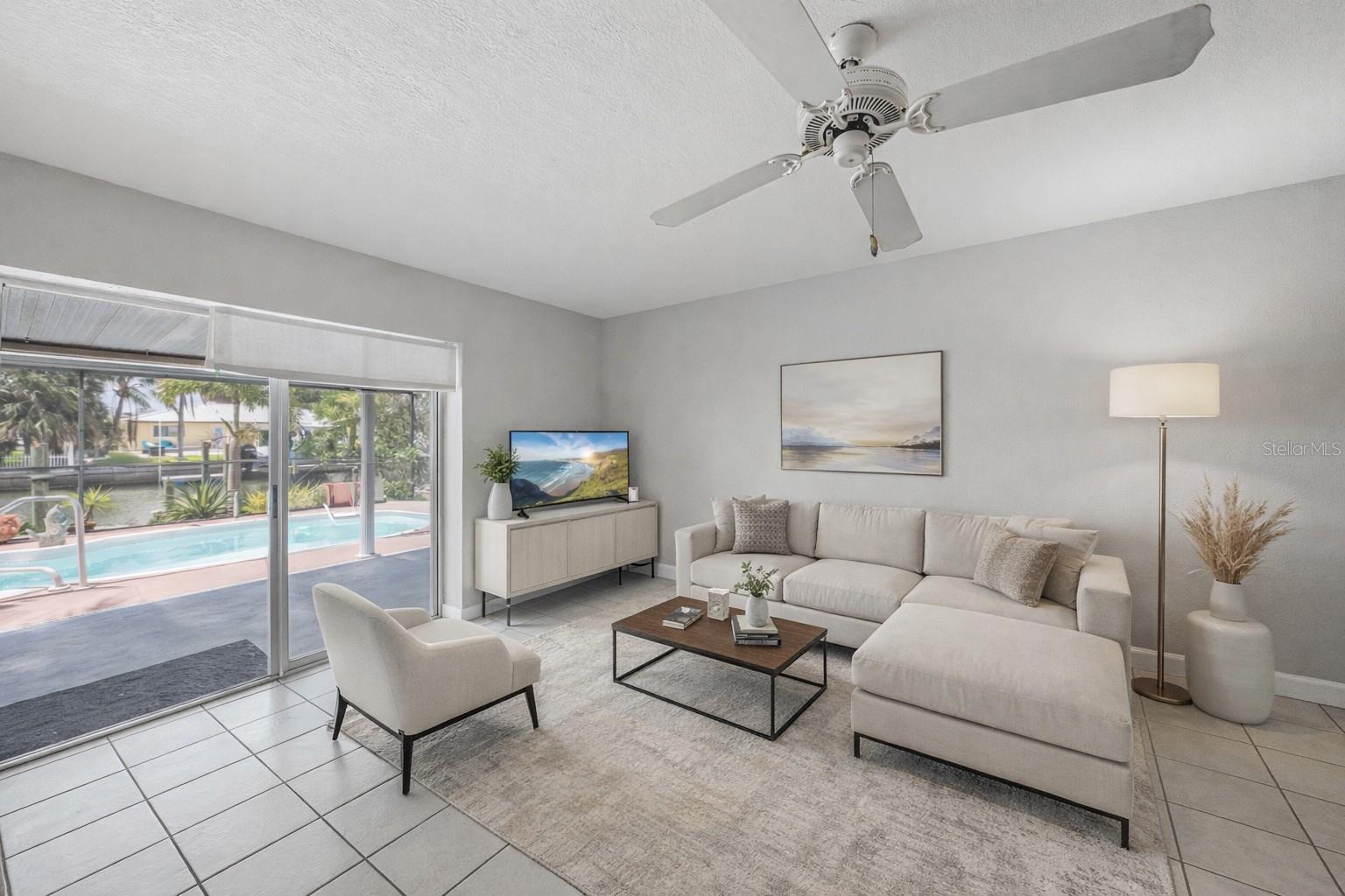 APOLLO BEACH UNIT 08 A RESUBDI - Residential