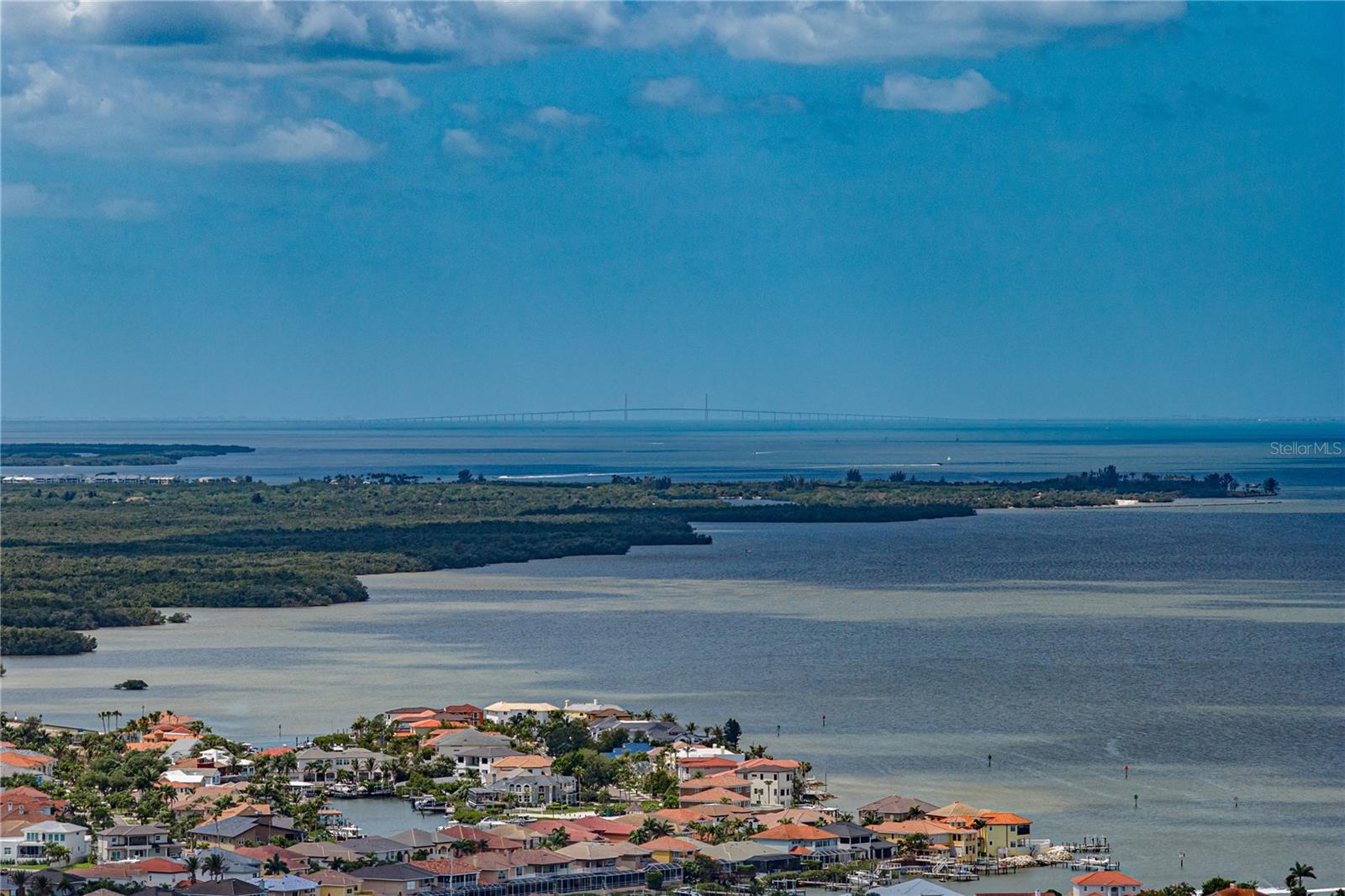 APOLLO BEACH UNIT 08 A RESUBDI - Residential