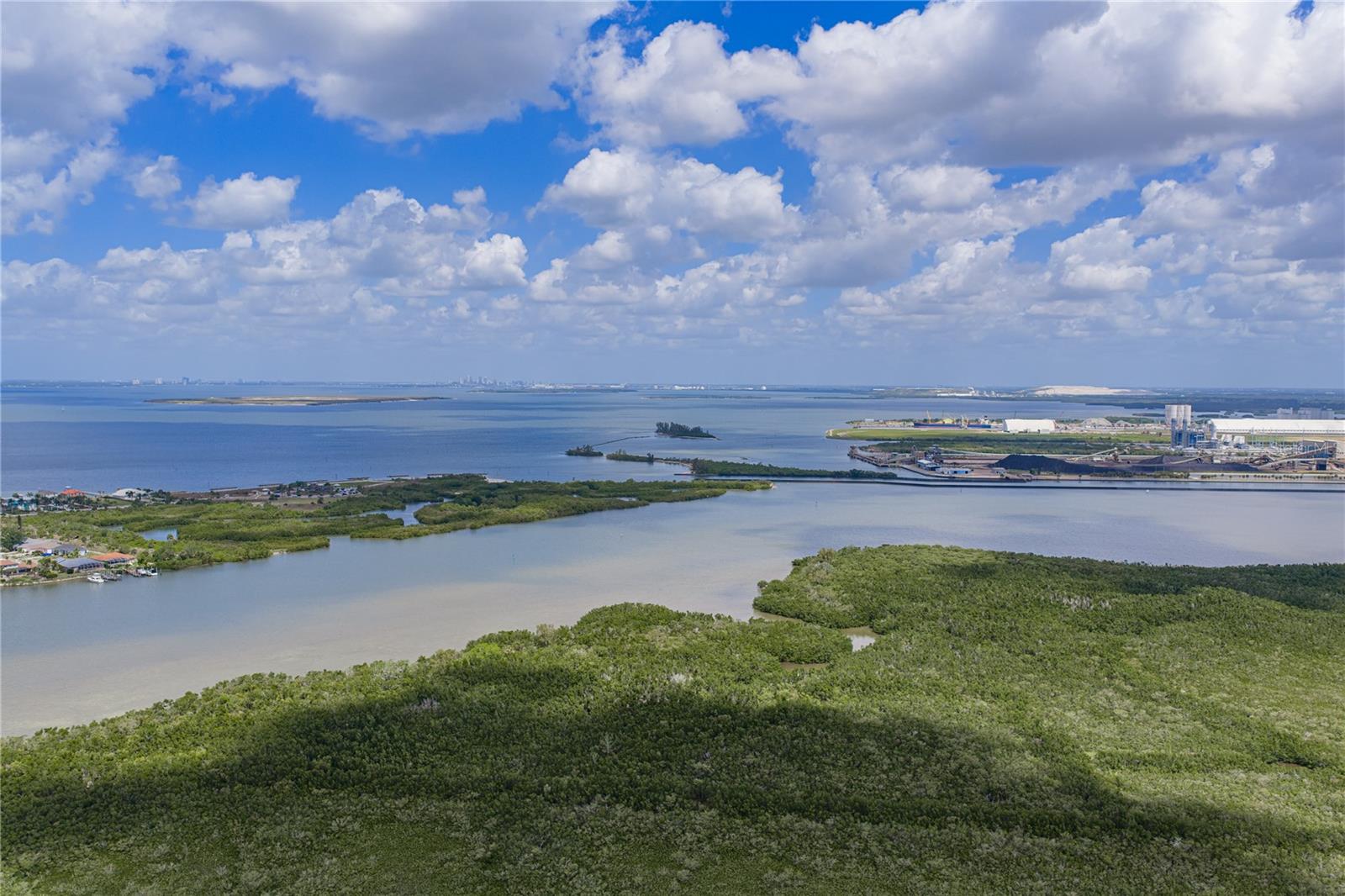 APOLLO BEACH UNIT 08 A RESUBDI - Residential