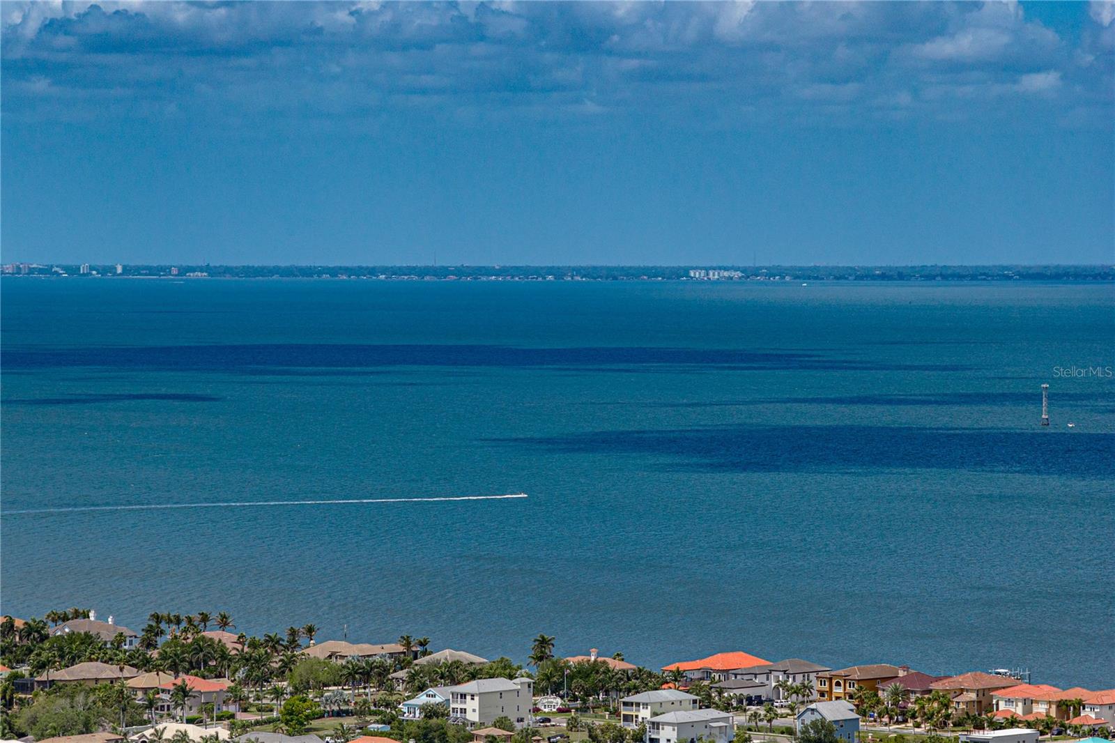 APOLLO BEACH UNIT 08 A RESUBDI - Residential