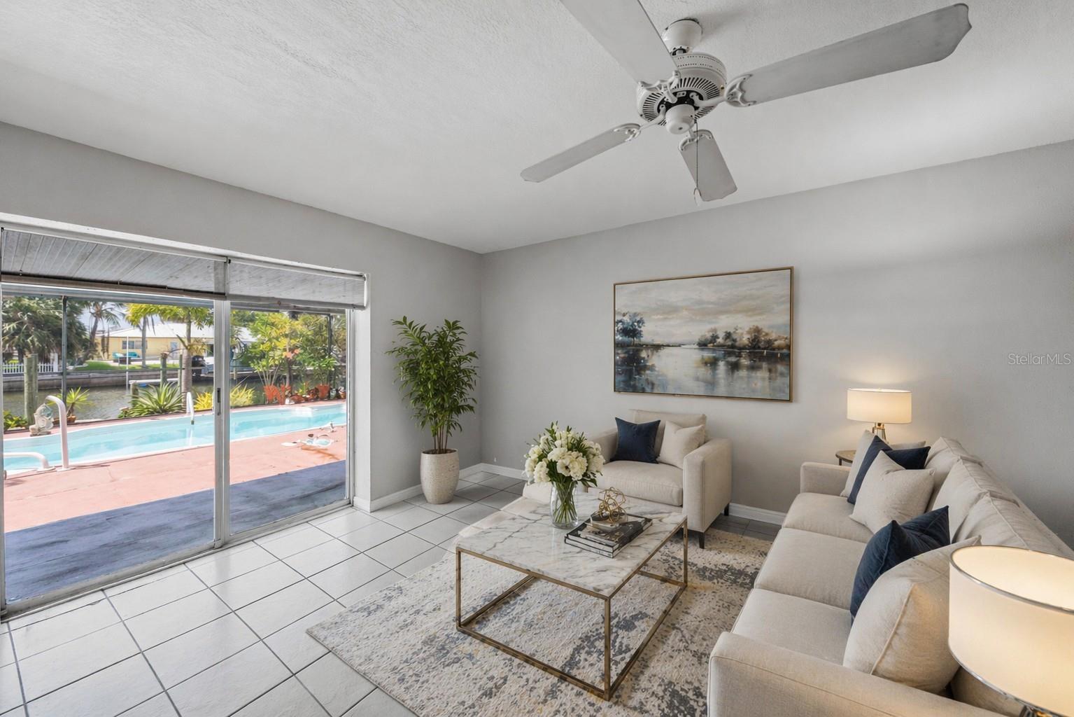 APOLLO BEACH UNIT 08 A RESUBDI - Residential