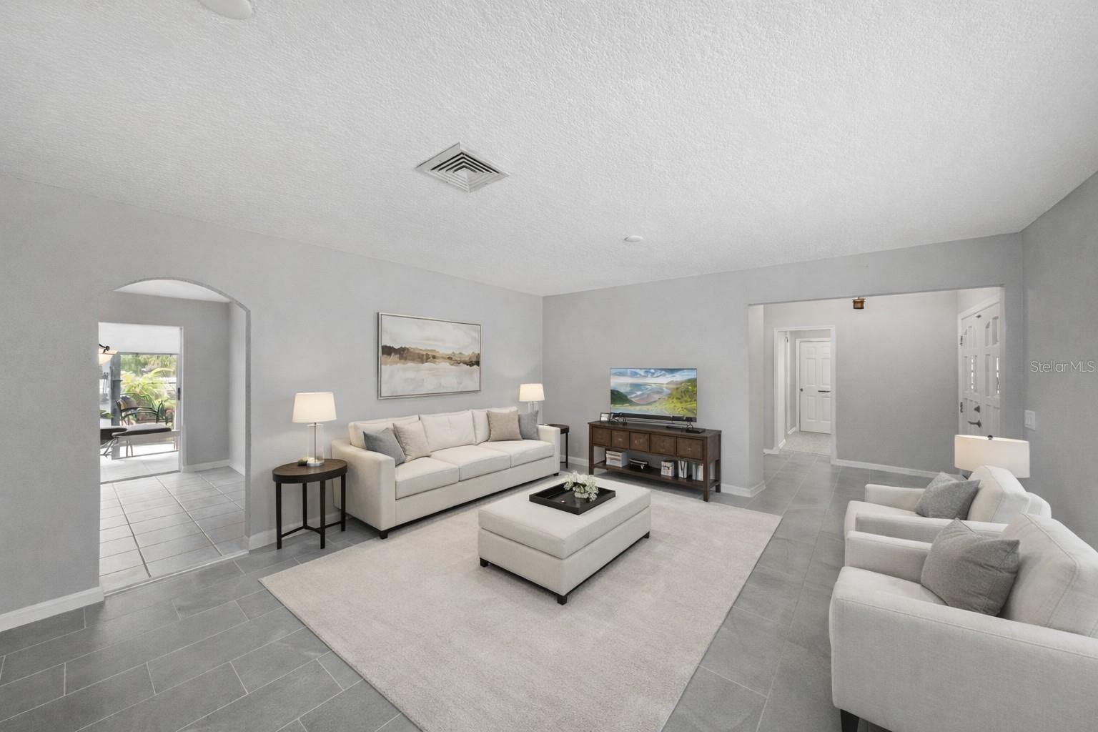 APOLLO BEACH UNIT 08 A RESUBDI - Residential