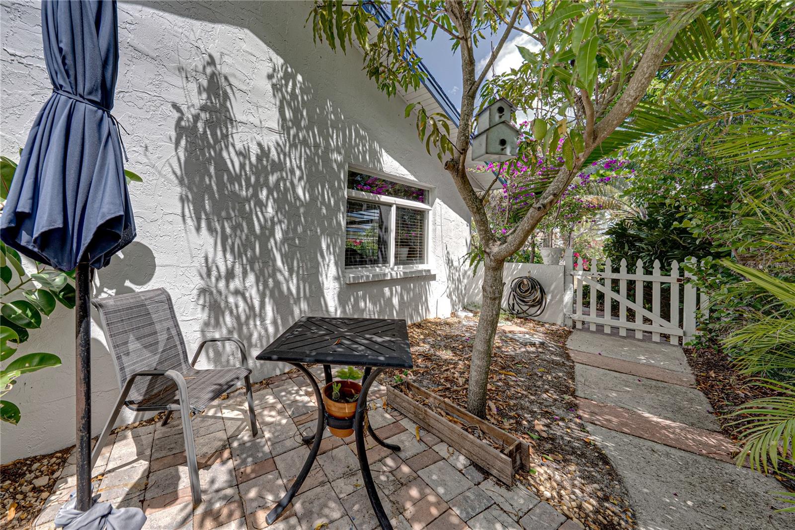 APOLLO BEACH UNIT 08 A RESUBDI - Residential