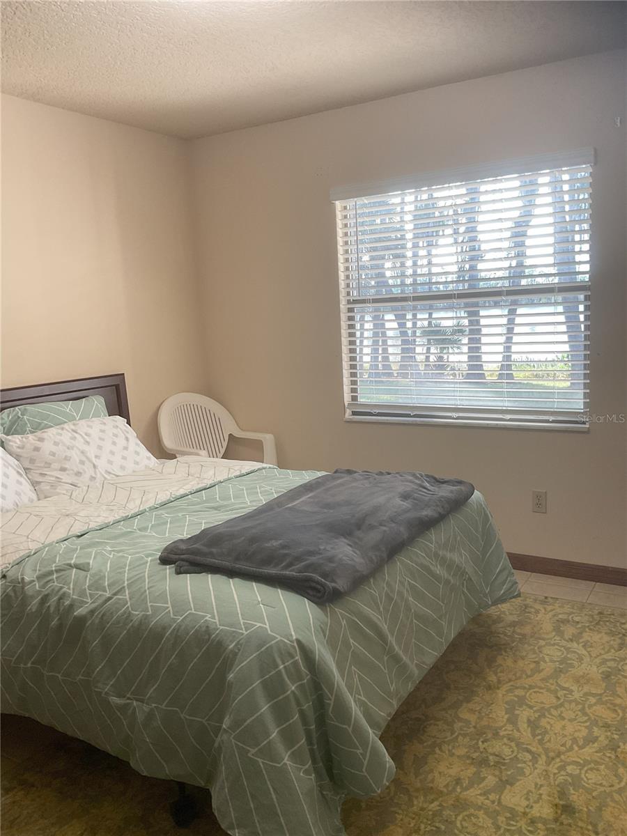 ARROWHEAD LAKES - Residential