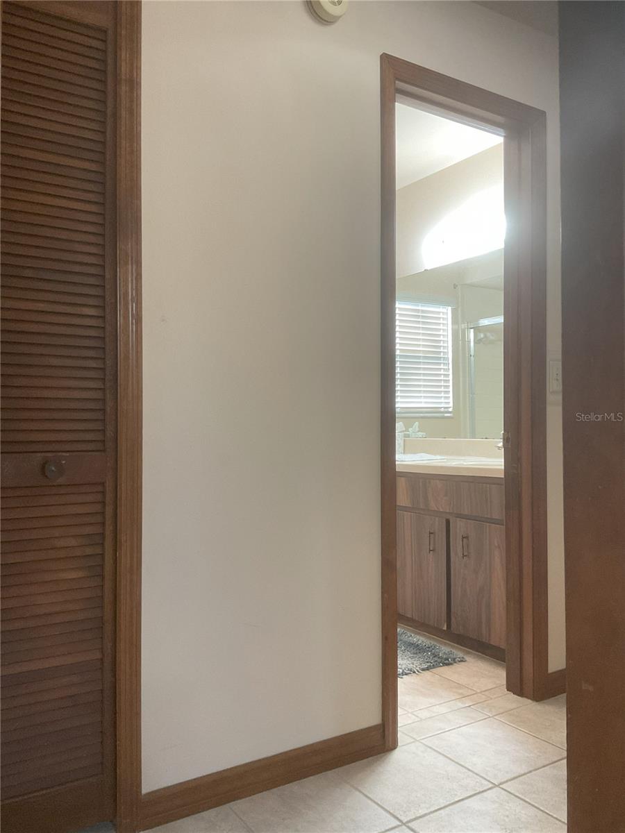 ARROWHEAD LAKES - Residential