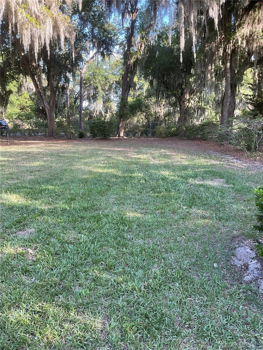 ARROWHEAD LAKES - Residential