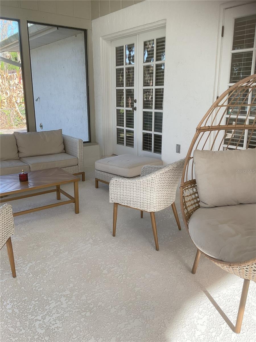 ARROWHEAD LAKES - Residential