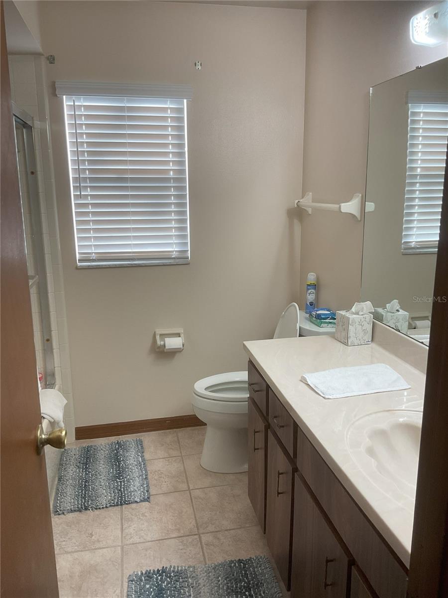 ARROWHEAD LAKES - Residential