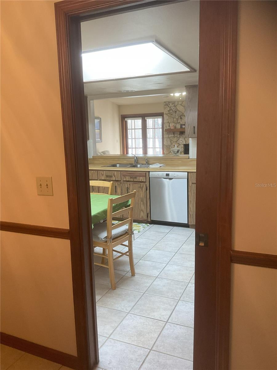 ARROWHEAD LAKES - Residential