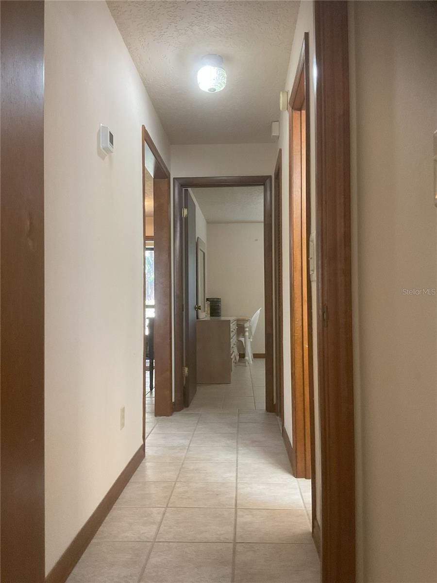 ARROWHEAD LAKES - Residential