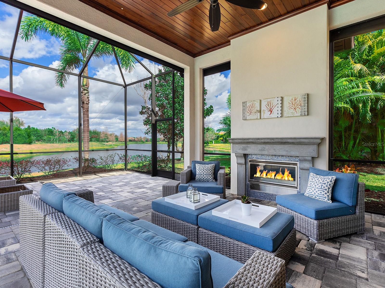 COUNTRY CLUB EAST - Residential