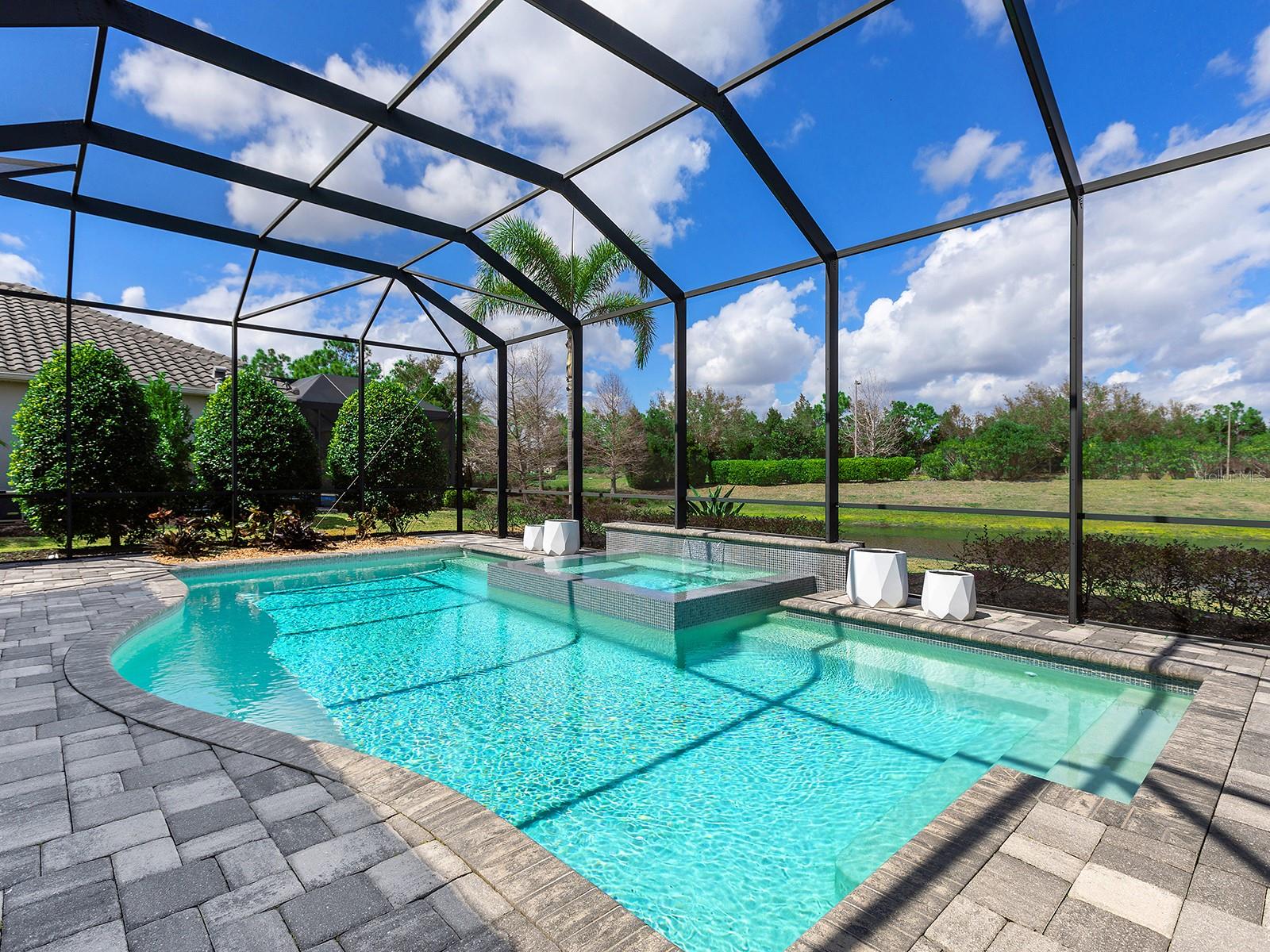 COUNTRY CLUB EAST - Residential